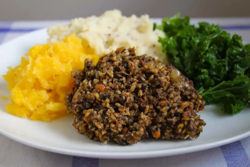 Vegan haggis met aardappelpuree
